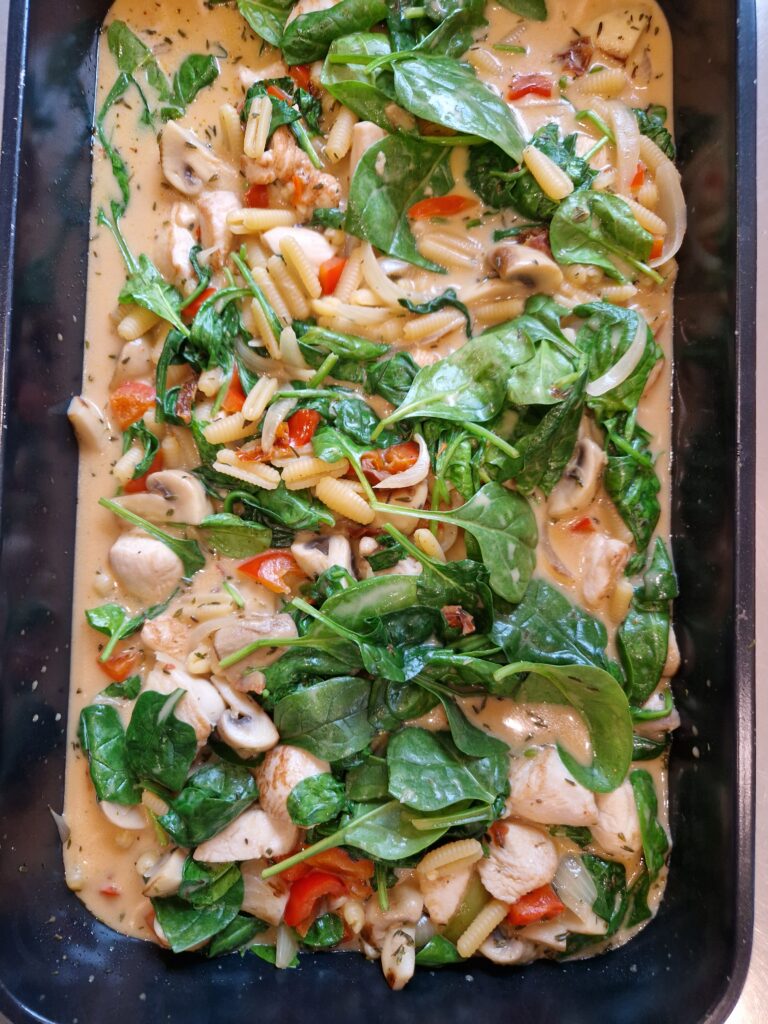 One pot med kylling, chili, spinat og orzo